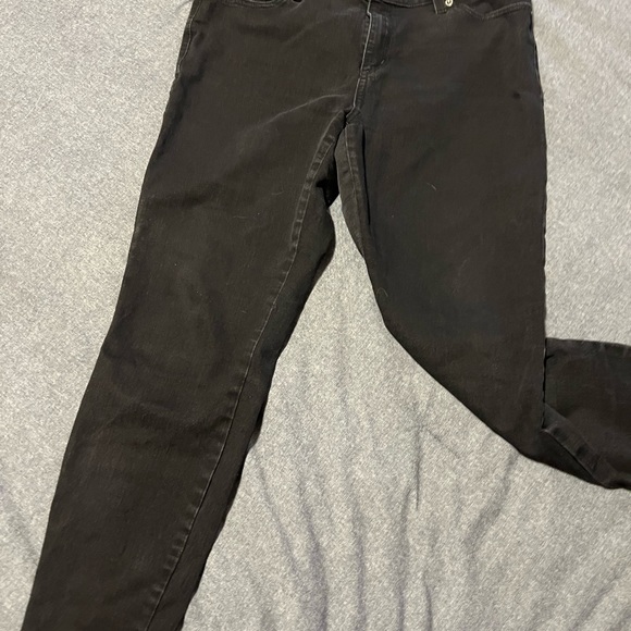 Black women’s jeans - Picture 6 of 6